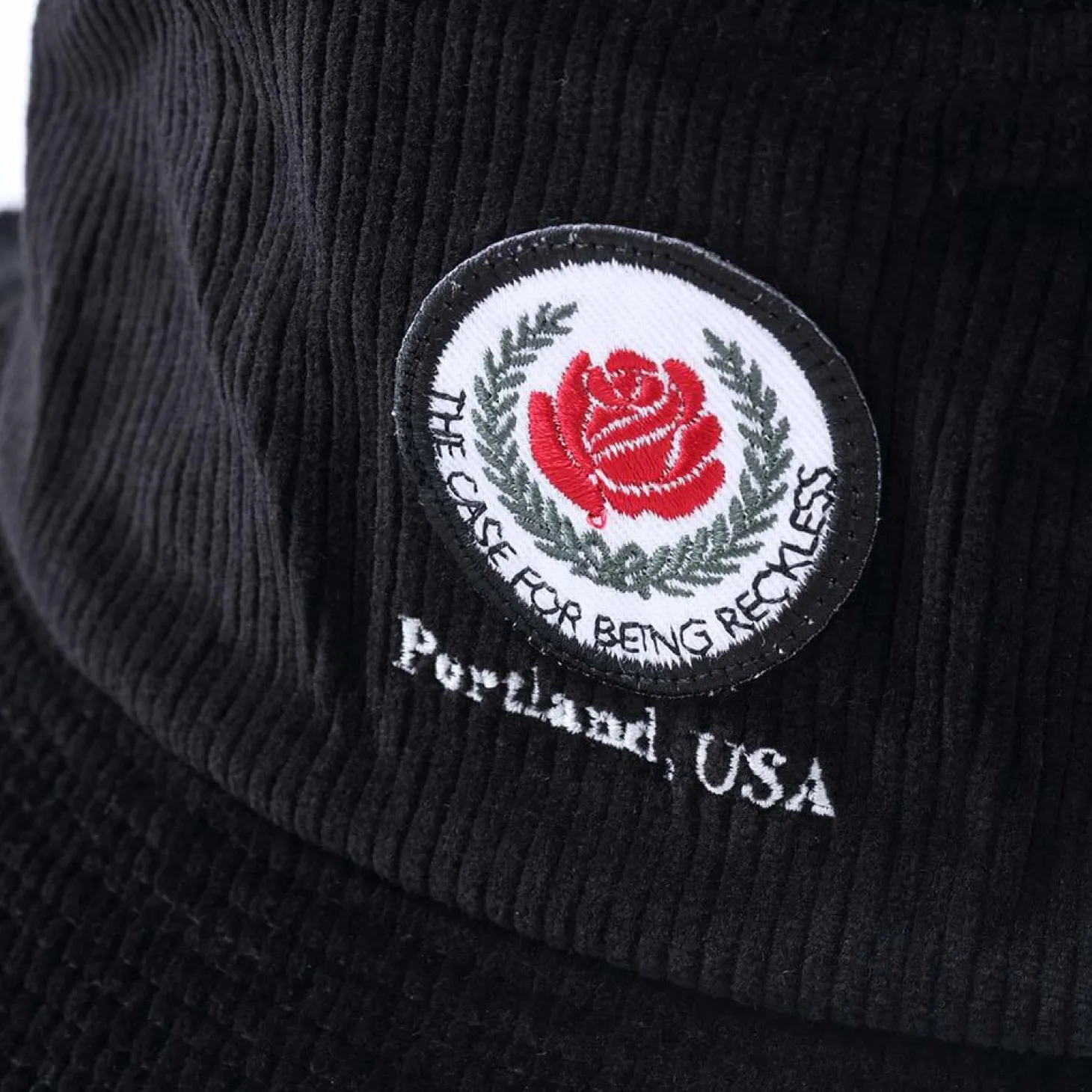 H.W. Dog Rose Bucket Hat Black