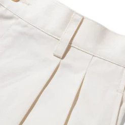 Kuon Cotton Twill Pleated Shorts Ivory