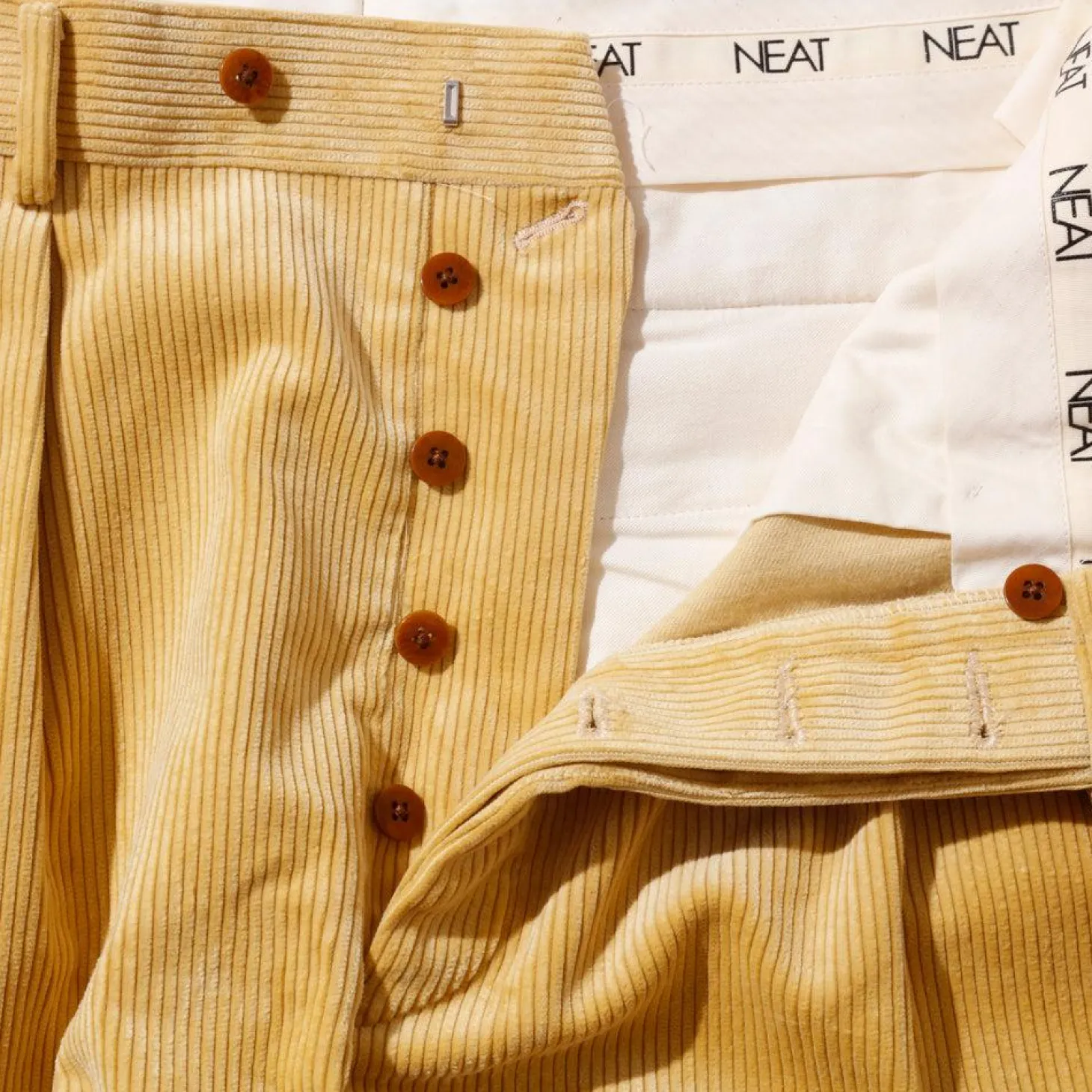 NEAT 8W Heavy Corduroy Wide Type 1 Mustard